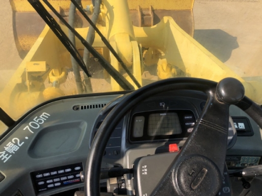 ขายรถตักล้อยาง KOMATSU WA300-3E นำเข้าเองจากญี่ปุ่น สภาพสวยพร้อมใช้ มีVDOการทำงานครับ