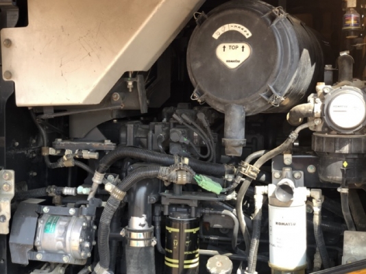 ขายรถตักล้อยาง KOMATSU WA320-7 ปี 2014 รถนอกนำเข้าเองจากญี่ปุ่น สภาพสวยพร้อมใช้ มีVDOการทำงานครับ