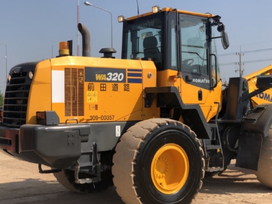 ขายรถตักล้อยาง KOMATSU WA320-7 ปี 2014 รถนอกนำเข้าเองจากญี่ปุ่น สภาพสวยพร้อมใช้ มีVDOการทำงานครับ