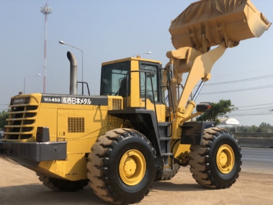 ขายรถตักล้อยาง KOMATSU WA450-3 รถนอกนำเข้าเองจากญี่ปุ่น สภาพสวยพร้อมใช้ มีVDOการทำงานครับ