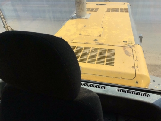 ขายรถตักล้อยาง KOMATSU WA450-3 รถนอกนำเข้าเองจากญี่ปุ่น สภาพสวยพร้อมใช้ มีVDOการทำงานครับ