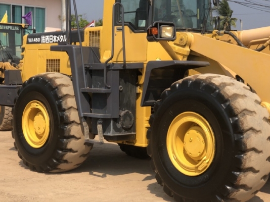 ขายรถตักล้อยาง KOMATSU WA450-3 รถนอกนำเข้าเองจากญี่ปุ่น สภาพสวยพร้อมใช้ มีVDOการทำงานครับ