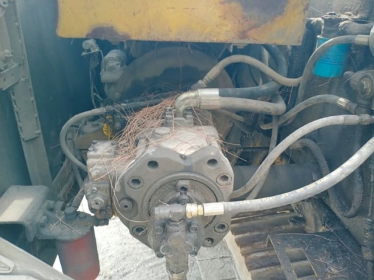 KOBELCO SK200-/// มีระบบหัวกระแทก ให้เฉพาะบุ้งกี๋ราคา 350,000