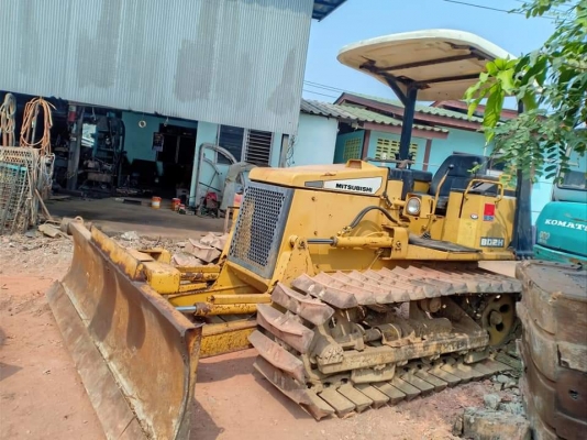 ขายรถดัน MITSUBISHI BD2H. เก่านอกแท้  สภาพสวย  พร้อมใช้  โทร 089-3818694 จ๊อย