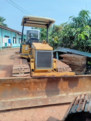 ขายรถดัน MITSUBISHI BD2H. เก่านอกแท้  สภาพสวย  พร้อมใช้  โทร 089-3818694 จ๊อย