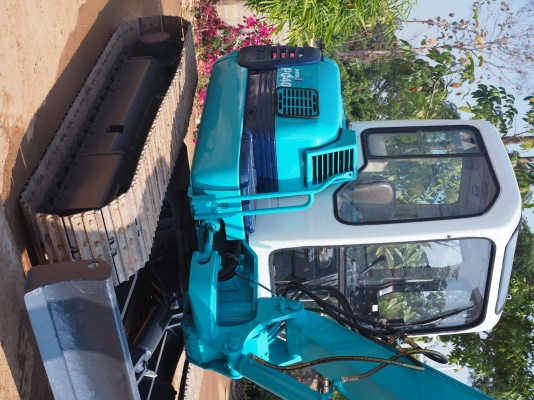 เก่านอก KOMATSU PC40R-8พร้อมแอร์ ไม่เคยใช้งานในไทย เก่านอก KOMATSU PC40R-8พร้อมแอร์ ไม่เคยใช้งานในไทย