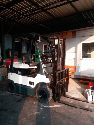 ขายรถยกโฟร์คลิฟท์ยี่ห้อ  TOYOTA 1.5 ตัน ไฟฟ้านั่งขับ