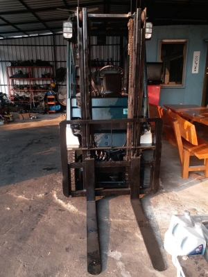 ขายรถยกโฟร์คลิฟท์ยี่ห้อ  TOYOTA 1.5 ตัน ไฟฟ้านั่งขับ