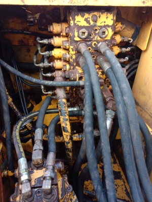 ขายแบคโฮ komatsu pc120-6ZE