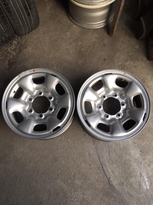 ล้อกะทะเดิมโตโยต้า ขอบ15x7 เบ้ากลางใหญ่ๆ สนใจโทร0879050181.ส่งได้ทั่วไทย