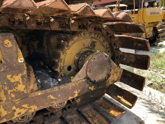 ใครอยากได้รถแทรกเตอร์ไว้ใช้งาน แทรกเตอร์ D-4 D-5 มี 40-50คัน ตีนเป็ด เลือกได้ครับ ตามสภาพ และราคาครับ