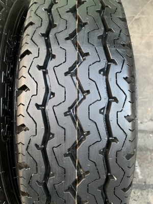 ยางป้ายแดง 195R15 Dunlop ปลายปี 19 ตุ่มชัดทุกเส้น