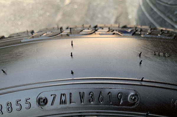 ยางป้ายแดง 195R15 Dunlop ปลายปี 19 ตุ่มชัดทุกเส้น ยางป้ายแดง 195R15 Dunlop ปลายปี 19 ตุ่มชัดทุกเส้น
