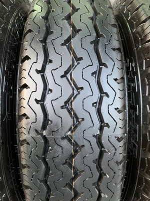 ยางป้ายแดง 195R15 Dunlop ปลายปี 19 ตุ่มชัดทุกเส้น