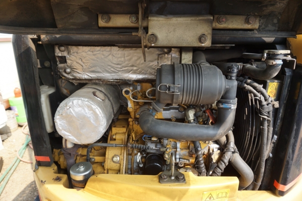 ขายรถขุดเล็ก Caterpillar 303CR รถสวย ตระกูลอเมริกา เก่าญี่ปุ่นผลิตญี่ปุ่นทั้งคัน พร้อมใช้ โทร 081-8581834 แบงค์