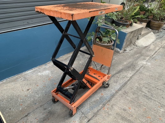 ขายโต๊ะยกสูง X-Lift table รับน้ำหนักได้ 350Kg. สภาพสวย มีล้อเคลื่อนย้ายสะดวก พร้อมใช้งาน