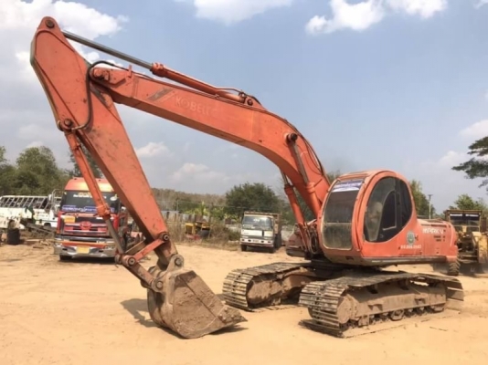 ขาย 495,000 KOBELCO SK200 MARK 5 ไฟฟ้าครบ เครื่องดี ปั้มแรง เอวมีขยับ ช่วงล่างดี บูมมีปะ  เอกสารซื้อขาย สนใจดูรถ ที่ จังหวัด  พะเยา