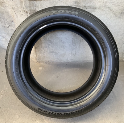 ยาง 235-50-18 TOYO ปี 17 ยางสวย สภาพดี
