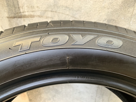 ยาง 235-50-18 TOYO ปี 17 ยางสวย สภาพดี