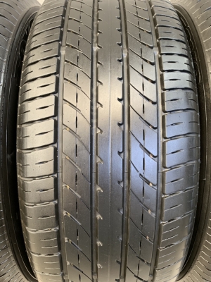 ยาง 235-50-18 TOYO ปี 17 ยางสวย สภาพดี