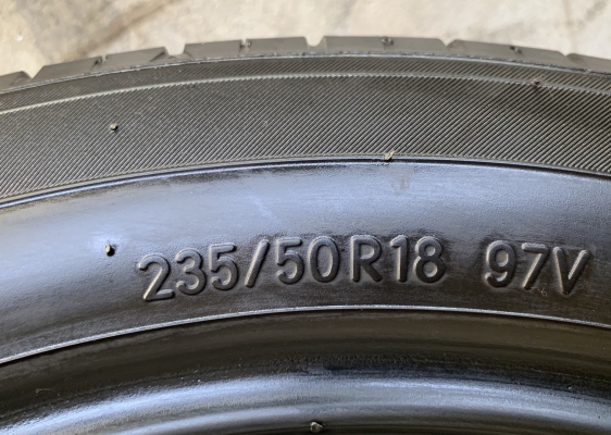 ยาง 235-50-18 TOYO ปี 17 ยางสวย สภาพดี