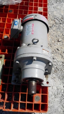 มอเตอร์เกียร์ทดญี่ปุ่น SUMITOMO JAPAN ขนาด 2 / 3 / 5 HP อัตราทด 1:29 (50 rpm) 380V รอบทดเดียวกันหมด มอเตอร์เกียร์ทดญี่ปุ่น SUMITOMO JAPAN ขนาด 2 / 3 / 5 HP อัตราทด 1:29 (50 rpm) 380V รอบทดเดียวกันหมด
