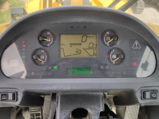 รถตัก มาใหม่ KOMATSU WA380-5 สภาพสวย นำเข้าจากญี่ปุ่น โทร.090-986-2521 อ๊อบ