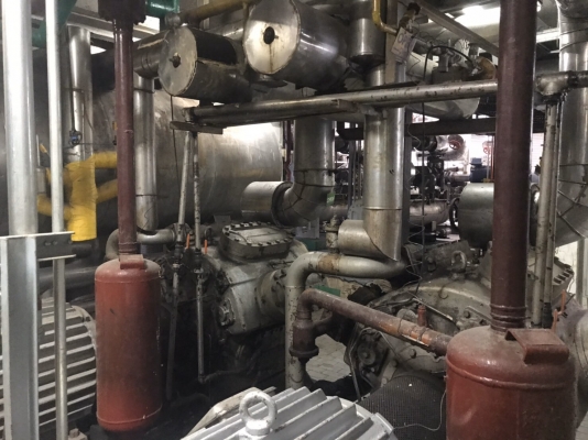 เครื่องทำความเย็น200HP-0955680671