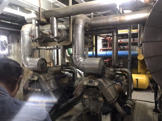 เครื่องทำความเย็น200HP-0955680671