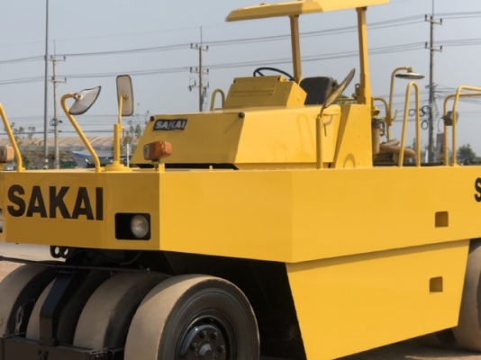 ขายรถบด 9 ล้อ SAKAI TS200 (3,XXX ชั่วโมง) นำเข้าเองจากญี่ปุ่น สภาพสวยพร้อมใช้ มีVDOการทำงานครับ