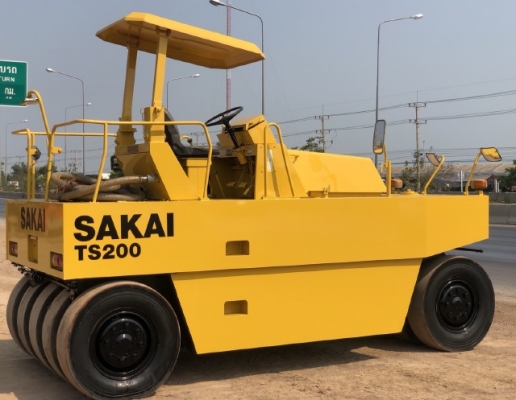 ขายรถบด 9 ล้อ SAKAI TS200 (3,XXX ชั่วโมง) นำเข้าเองจากญี่ปุ่น สภาพสวยพร้อมใช้ มีVDOการทำงานครับ