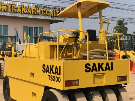 ขายรถบด 9 ล้อ SAKAI TS200 (3,XXX ชั่วโมง) นำเข้าเองจากญี่ปุ่น สภาพสวยพร้อมใช้ มีVDOการทำงานครับ