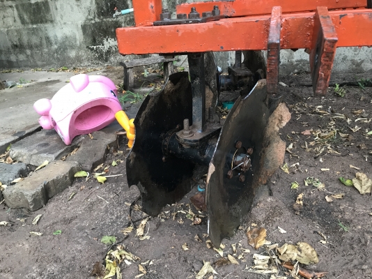 ผานพรวนร่องอ้อย