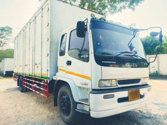 6 ล้อใหญ่ ISUZU FTR 200 แรงม้า ยาว 7.20ม.* รถสวยเดิม+สภาพพร้อมใช้งาน ปี2547 * รถห้างแท้ * มีเล่มพร้อ