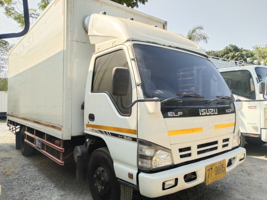 6 ล้อกลาง EURO2 ISUZU NQR 175 แรงม้า * ยาว 5.50 ม.* ปี2549 นะคะ รถสวยเดิม+สภาพพร้อมใช้งาน * รถห้างแท