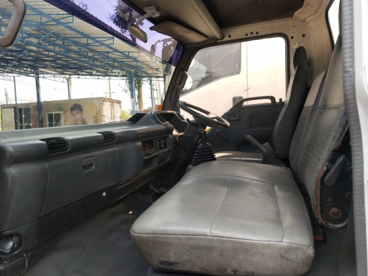 6 ล้อกลาง EURO2 ISUZU NQR 175 แรงม้า * ยาว 5.50 ม.* ปี2549 นะคะ รถสวยเดิม+สภาพพร้อมใช้งาน * รถห้างแท