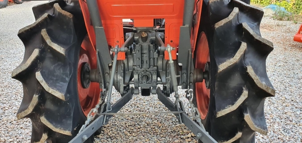 ขายรถไถ KUBOTA L3608 ตัวเปล่า ยางใหม่ 4 เส้น ราคา 210,000 ต่อรองได้ครับ ***แถมขนส่งให้ฟรี 300กม. สาม