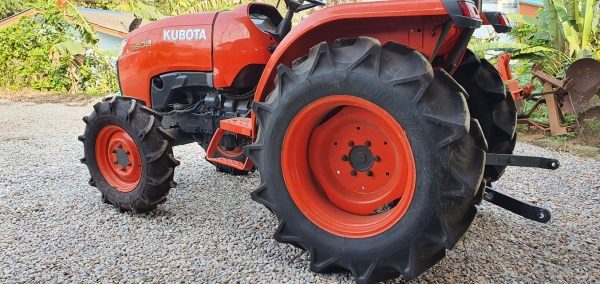 ขายรถไถ KUBOTA L3608 ตัวเปล่า ยางใหม่ 4 เส้น ราคา 210,000 ต่อรองได้ครับ ***แถมขนส่งให้ฟรี 300กม. สาม ขายรถไถ KUBOTA L3608 ตัวเปล่า ยางใหม่ 4 เส้น ราคา 210,000 ต่อรองได้ครับ ***แถมขนส่งให้ฟรี 300กม. สาม