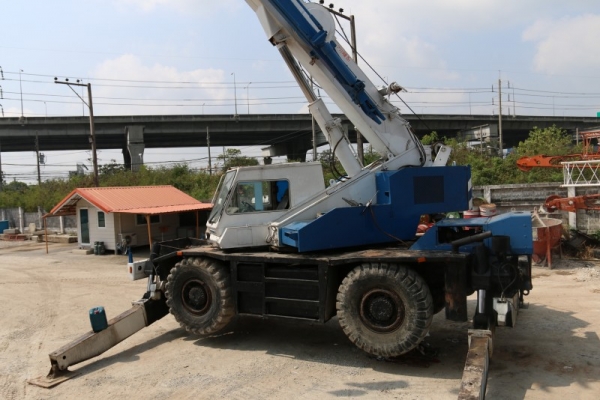 ขายเครน KATO KR25H-5 1993 YR ขายเครน KATO KR25H-5 1993 YR
