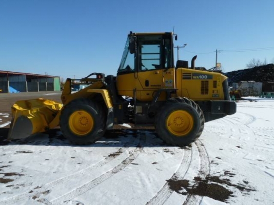 ขาย รถตักล้อยาง KOMATSU WA 100-6 นำเข้าจากญี่ปุ่นโดยตรง โทร.090-986-2521 อ๊อบ ขาย รถตักล้อยาง KOMATSU WA 100-6 นำเข้าจากญี่ปุ่นโดยตรง โทร.090-986-2521 อ๊อบ