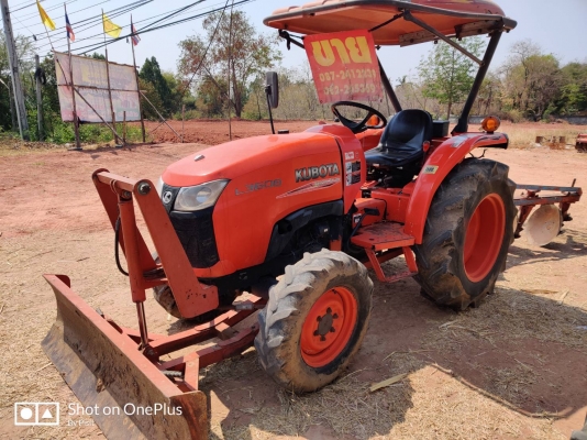 รถไถคูโบต้า36แรง รถสวยเครื่องแน่นๆ พร้อมอุปกรณ์หน้าและหลังครับ รถไถคูโบต้า36แรง รถสวยเครื่องแน่นๆ พร้อมอุปกรณ์หน้าและหลังครับ