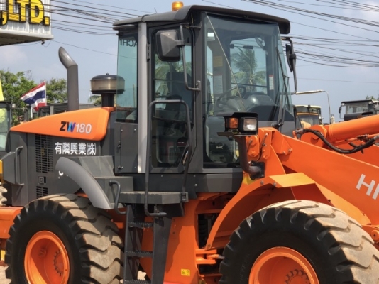 ขายรถตักล้อยาง HITACHI ZW180 ปี 2013 แขนยาวพิเศษ นำเข้าจากญี่ปุ่น สภาพสวยพร้อมใช้ มีVDOการทำงานครับ