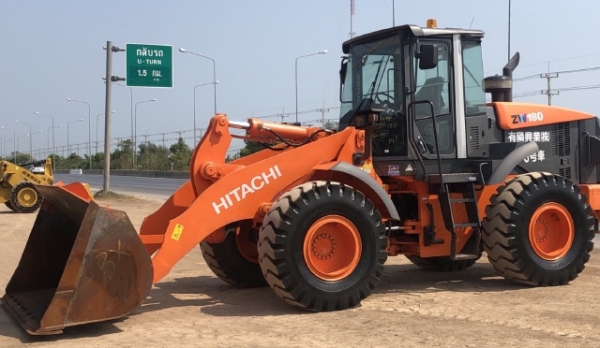 ขายรถตักล้อยาง HITACHI ZW180 ปี 2013 แขนยาวพิเศษ นำเข้าจากญี่ปุ่น สภาพสวยพร้อมใช้ มีVDOการทำงานครับ