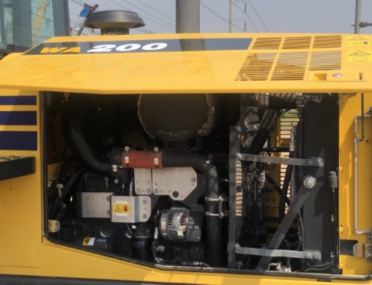ขายรถตักล้อยาง KOMATSU WA200-6 ปี 2013 นำเข้าเองจากญี่ปุ่น สภาพสวยพร้อมใช้ มีVDOการทำงานครับ