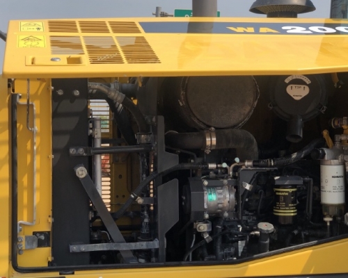 ขายรถตักล้อยาง KOMATSU WA200-6 ปี 2013 นำเข้าเองจากญี่ปุ่น สภาพสวยพร้อมใช้ มีVDOการทำงานครับ