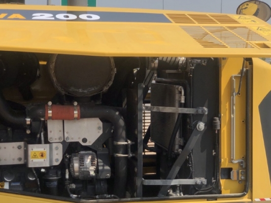 ขายรถตักล้อยาง KOMATSU WA200-6 ปี 2013 นำเข้าเองจากญี่ปุ่น สภาพสวยพร้อมใช้ มีVDOการทำงานครับ