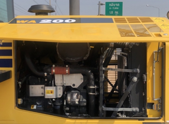 ขายรถตักล้อยาง KOMATSU WA200-6 ปี 2013 นำเข้าเองจากญี่ปุ่น สภาพสวยพร้อมใช้ มีVDOการทำงานครับ