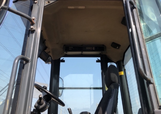 ขายรถตักล้อยาง KOMATSU WA320-6 ปี 2013 นำเข้าเองจากญี่ปุ่น สภาพสวยพร้อมใช้ มีVDOการทำงานครับ