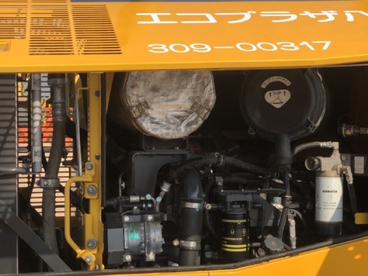 ขายรถตักล้อยาง KOMATSU WA320-6 ปี 2013 นำเข้าเองจากญี่ปุ่น สภาพสวยพร้อมใช้ มีVDOการทำงานครับ ขายรถตักล้อยาง KOMATSU WA320-6 ปี 2013 นำเข้าเองจากญี่ปุ่น สภาพสวยพร้อมใช้ มีVDOการทำงานครับ