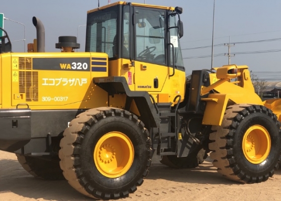 ขายรถตักล้อยาง KOMATSU WA320-6 ปี 2013 นำเข้าเองจากญี่ปุ่น สภาพสวยพร้อมใช้ มีVDOการทำงานครับ
